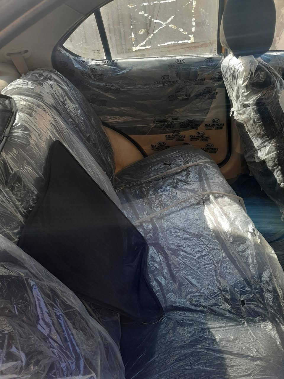 سلام عليكم حبايب سياره نوع جاك شيري محور مكينه بيكاجو مكينه خير من الله لاتنقيص ولاتبخير سياره غرفتها كلش حلوه مرتبها عله ايدي كهربائياات خير من الله سياره مال عيشه باتري جديد تواير جديده عوزها تلحيضات سمكره ولمشط مالتها كايم عارضها ب 18 شرعيهاا بلكوت السياره موديل 2009 مكاني واسط الكوت ولشراي بي خير ويدلل ‎0776 538 2972
