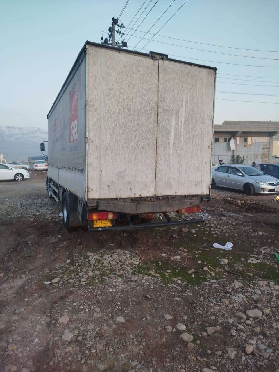 مۆدیل 2006 تەبرید بۆیلەر سێ تەلقەهاڤ شەش تایەی تازەیە مەرجی تازەیە بۆدی جایزە تەنکی 600لەسەرە بەشەرتی گێڕمەکینەو ئەسل سەیارەکەلەناوئیشدایە
700هەزار ڕۆیشتووە هەمووگیانی بەشەرت
***********
***********
