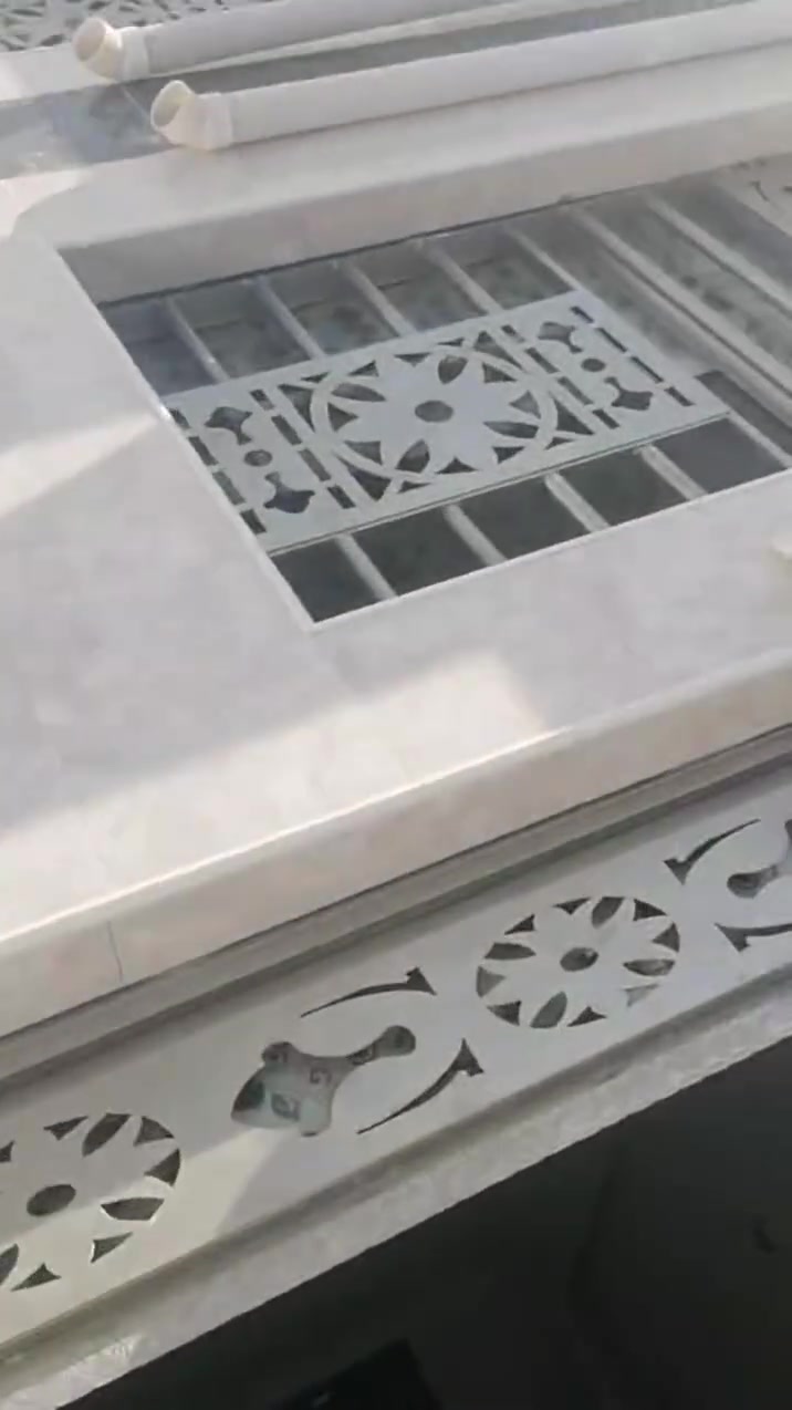 بيت ٥٠ م للايجار الوفاء ٣٠٠ الف
ماء كهرباء علينه
البيت جاهز اناره تانكي كيزر خط نت خط مولد جاهز من مجاميعه 

اني مو دلال هذا بيتي ***********
