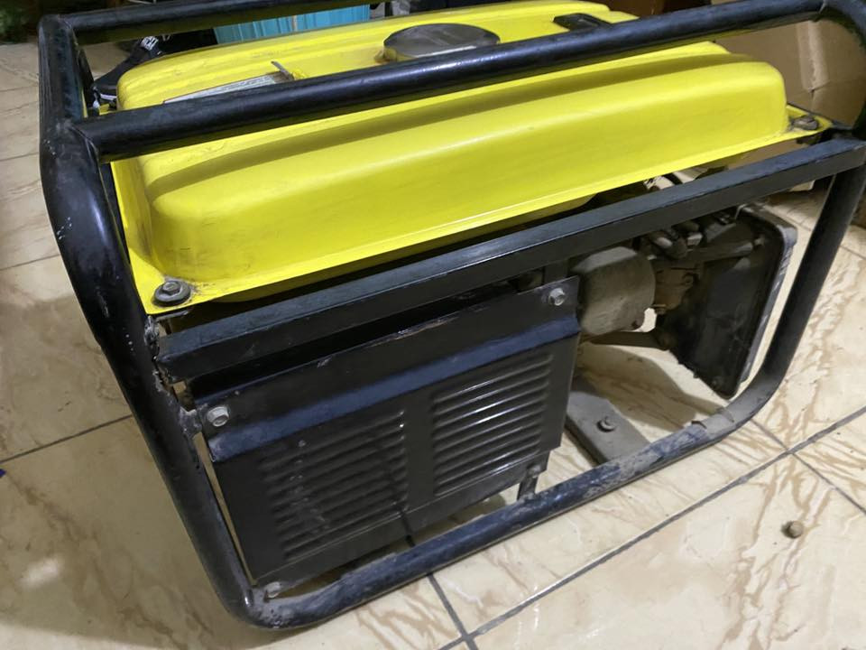 مولد بانزين
10 امبير

استخدام منزلي

نظافة 98‎%‎

شغال سلف بس نقصة بطارية
وشغال هندر

السعر 110 وبي مجال

مكاني بغداد

متوفر توصيل فقط داخل بغداد


**إذا كنت صاحب هذا الإعلان وتريد حذفه لأي سبب، رجاءا أرسل رسالة إلى الدعم الفني**