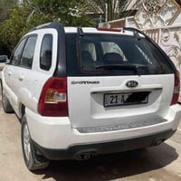 سبورتج • ٢٠١٠ • مكينة ٢٠٠٠