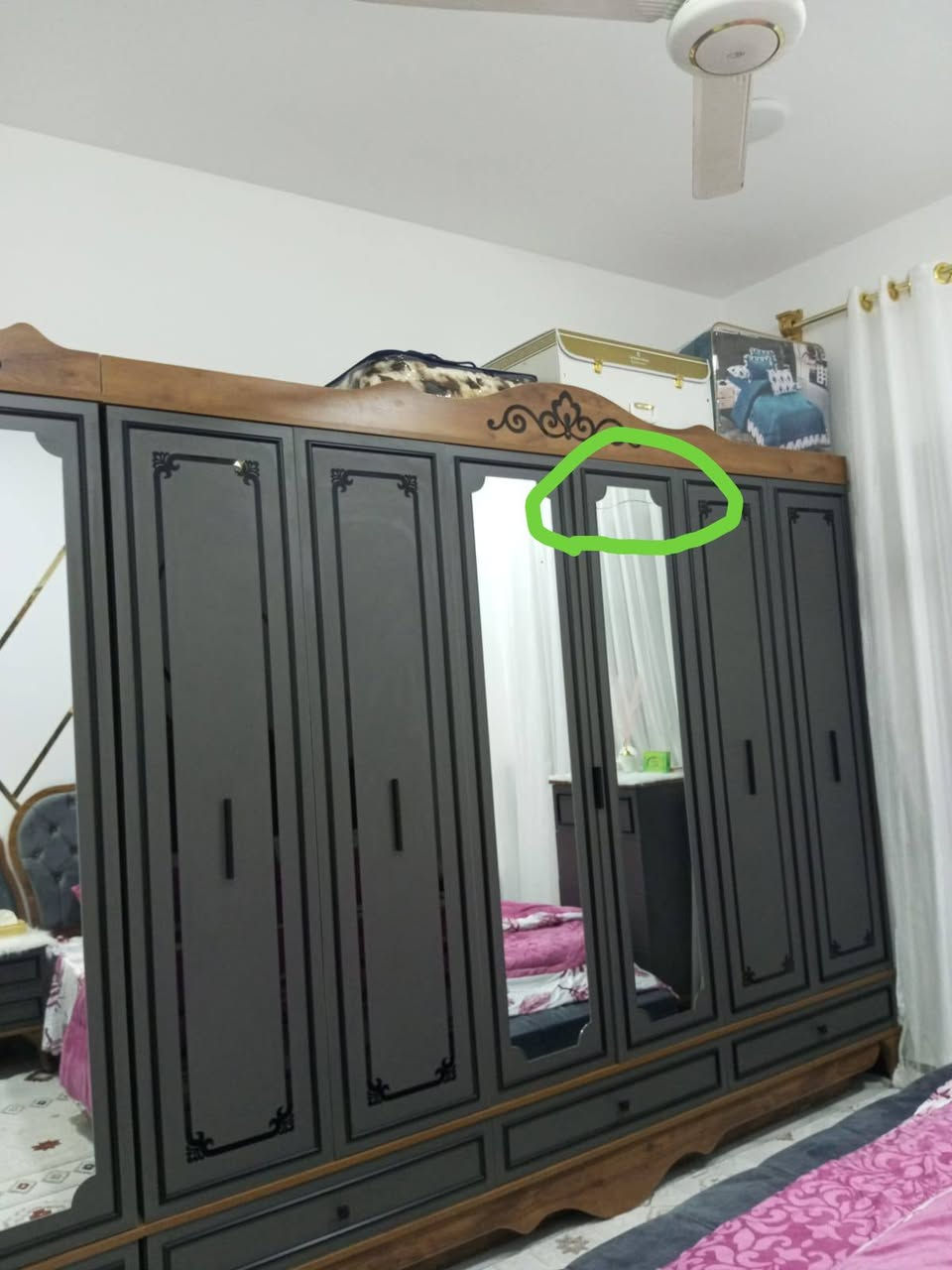 للبيع غرفه نوم تركيه نظافة 90 
قطع 10
سرير جك 
سعر مليون و200
فطر بسيط في مرايه الكنتور مثل ماموضح بالصورة 
مكاني بغداد الشعلة 
***********

