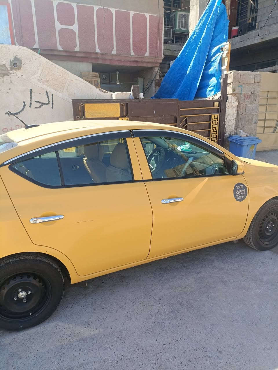 نيسان فيرساء وارد امريكا للمراوس بسياره خصوصي حسب القناعه
السياره باسمي  العنوان بغداد شارع جزيره بغداد السياحيه 
قرب القوس مال بوب  الشام هاتف *********** وبي وات ساب
