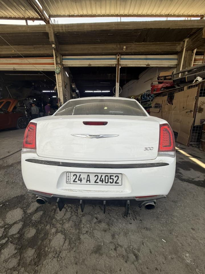 سلام عليكم 
 اوباما موديل ١٢ محدثه ٢٢ 
حادثه موضح بصور 
بس خشم جاملغ 
باقي كفاله سياره كنديه 
السعر 185 وبيها مجال قليل 
 ***********
