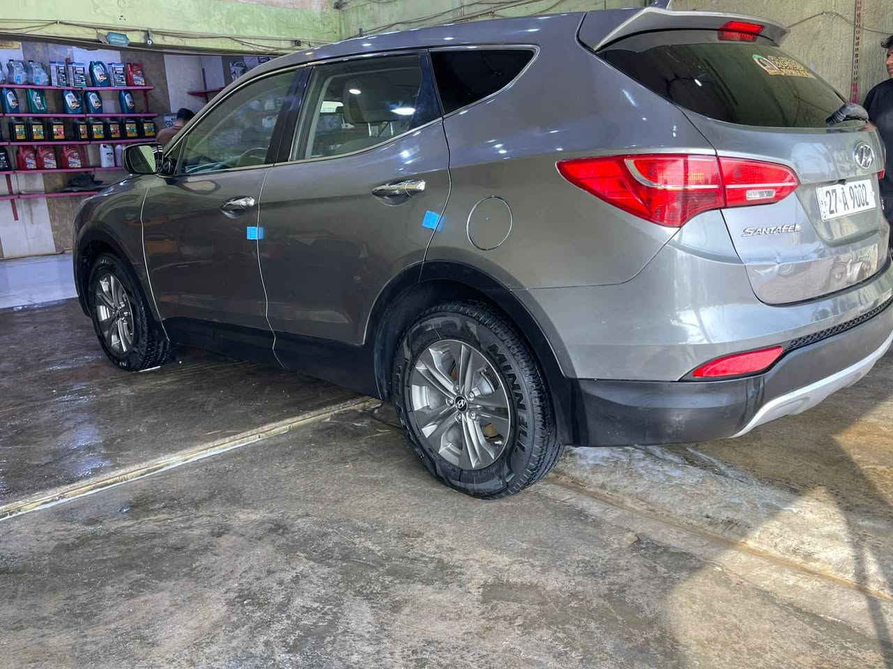 السلام عليكم سياره هونداي سنتافي امريكيه للبيع موديل 2014 ذي قار حره تحويل مشروع وطني الرقم الدولي ضررها تبديل بنيد وصبغ طرف الباب مع طرف الجاملغ خفيف محرك 2400 شاشة كبيرة كاميرا دواره تخم تاير تبريد حداديه كهربائيات كلها شغاله سياره جاهزة وحلوه وسعرها مناسب السعر 118 ورقه وبيها مجال بسيط للشراي مكان السيارة ناصريه الشموخ للاستفسار *********** *********** ناصرية, ذي قار
