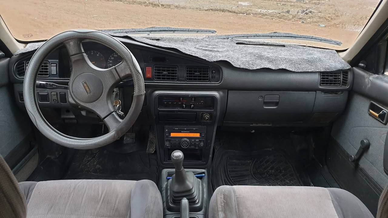 مازدا٦٢٦ ١٩٩١
گێڕ و مەکینە بەشەرت 
بێ نوقسانی 
بێ تەقە و ڕەقە
تەبریت بەس گەرمی ئیش ئەکات
بێ بۆیاخ 
گێڕ عادی
دوو بست ساردی هەیە 
بەشەرتی تەحویل 
ڕەقەمی تازەیە 
سعری ٤٥ گڵا و تۆزێک مەجال 
شوێن خانەقین 
ڕەقەم مۆبایل ***********
