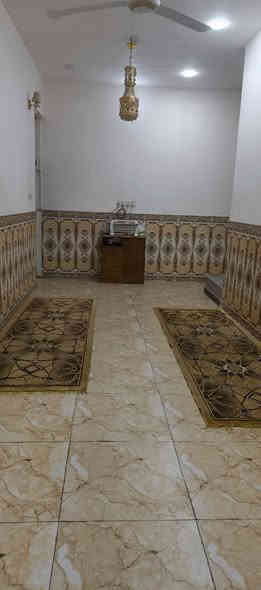 السلام عليكم
للبيع بيت حي الاسراى الزراعي نهايه شارع الصب مساحه150م غرف نوم عدد2 صاله مطبخ استقبال حمام صحيات خارجيه السعر75وبي مجال للأستفسار***********
***********
