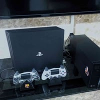 بلايستيشن 4 برو • 1تيرا • جويستك2 أصلي
