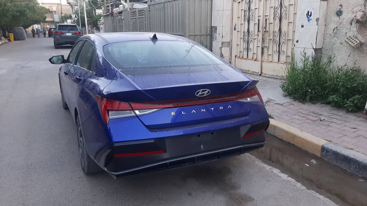 سلام عليكم النترا معوقين موديل 2024 فول مواصفات صور الحادث بالمنشور مكان السياره بغداد الشعب رقم الهاتف ***********
