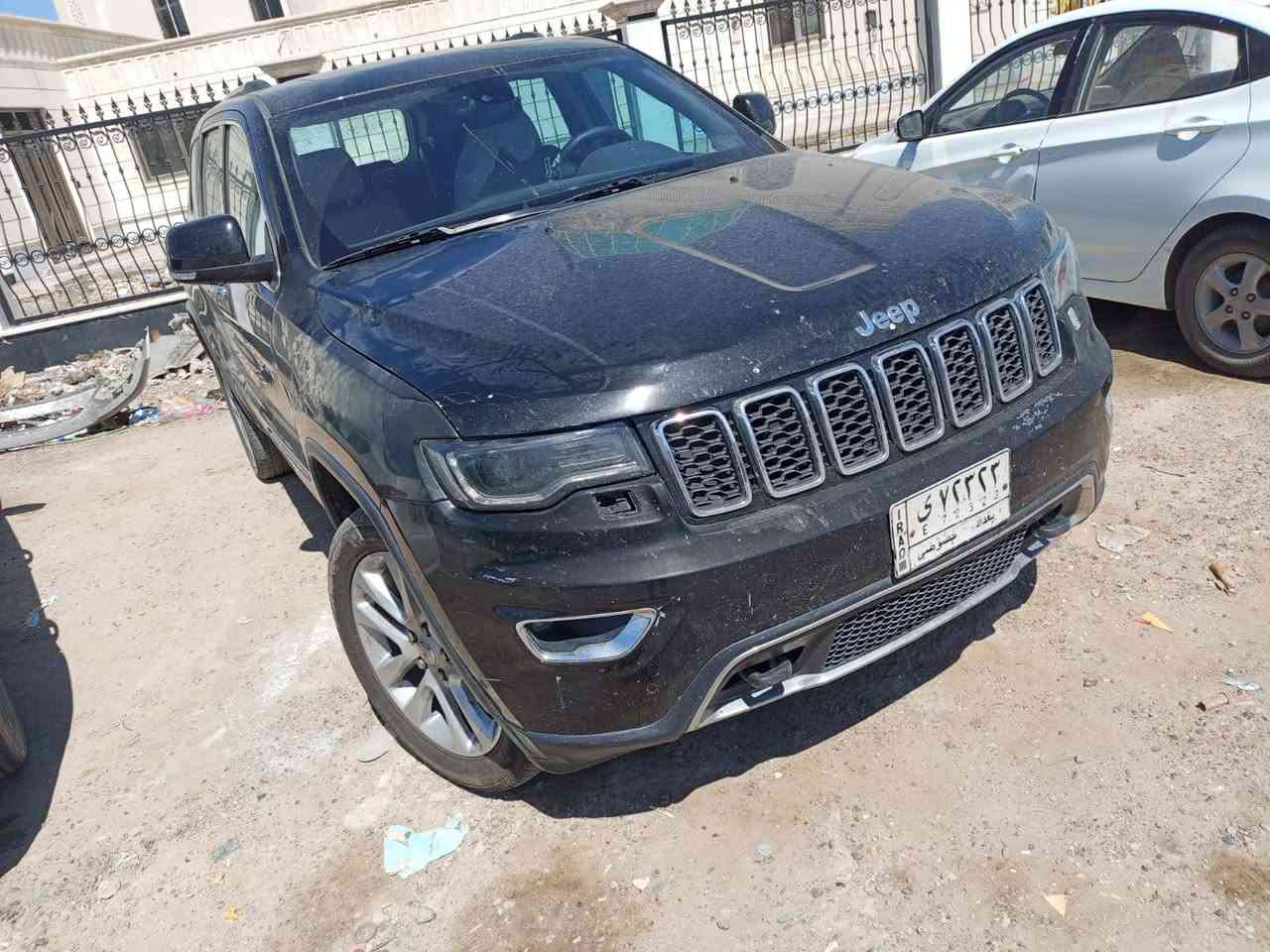 السلام عليكم يوجد لدينا صبغ سيارات وبوليش للاتصال علة الرقم***********والوتساب على الرقم*********** مكاني ابو غريب
