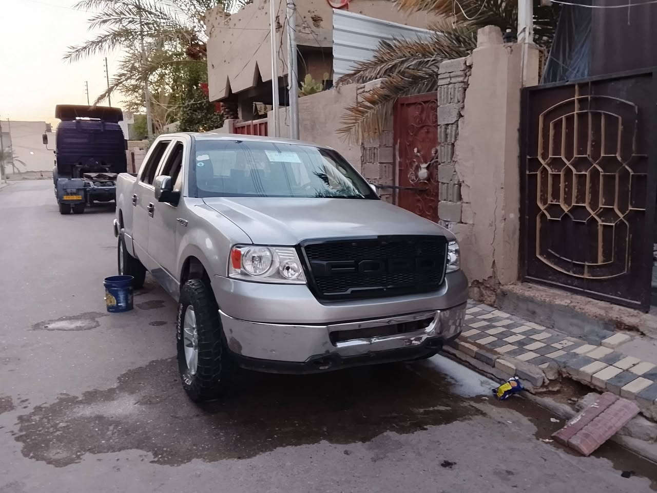 فورت اف 150موديل 2008سياره شقاله بيه نقوصات بسيطه سياره رقم انبار تحويل ثاني يوم تنباع على وضعه اتصال ***********
