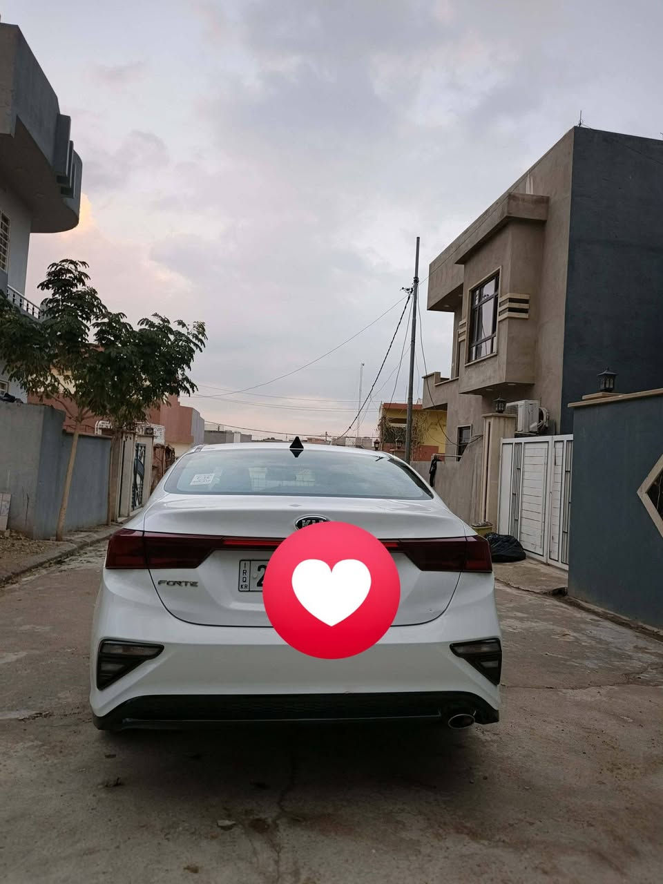 كيا فورتي موديل 2021..
ماشيه 36ميل.. 
المواصفات نص فول.. 
حادث باب 2وجملخ.. 
سنويه جديد.. 
مكان موصل حي الحدباء.. 
السعر 143ورقه وبي مجال.. 
الاستفسار ***********وبي واتساب
***********
