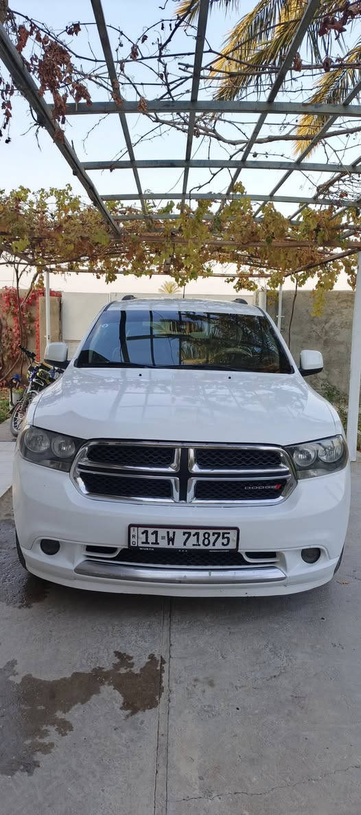 سلام عليكم دورنكو موديل 2013 رقم بغداد مشروع وطني السياره بيه قطعتين جاملغ وبنيد بدون دواخل بدون ايرباك تخم تاير جديد ما ناقصه أي شي ماشيه 161كم السعر 178وبيه مجال لطيبين رقم الموبايل ***********
