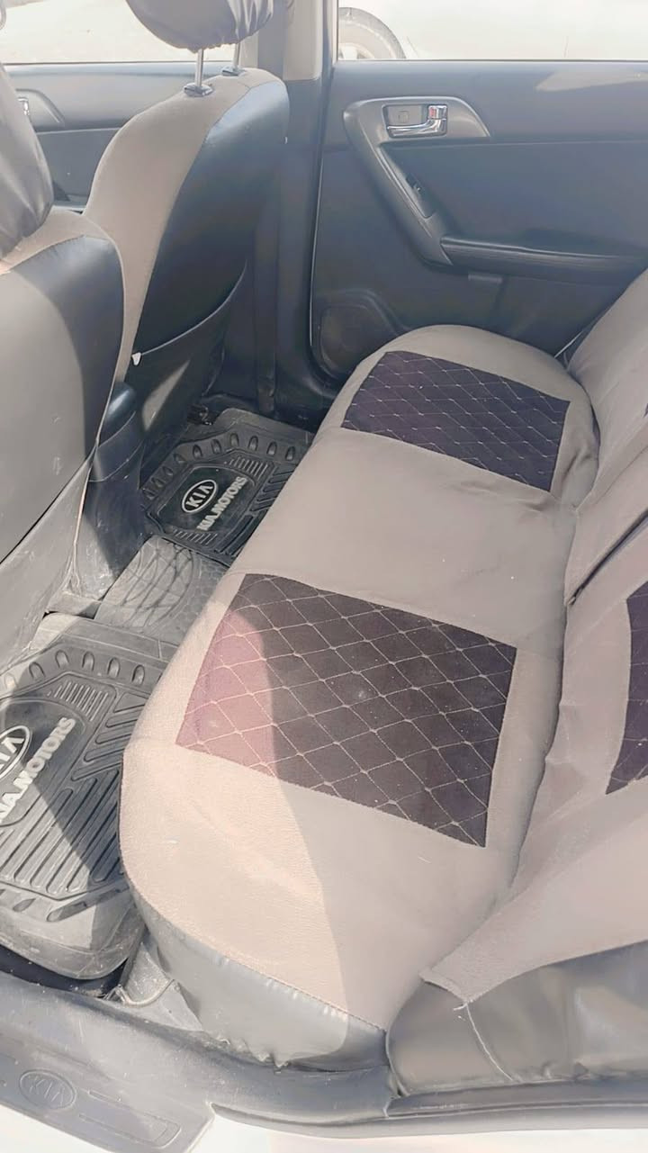 السلام عليكم سيراتو 13بسمي فول مواصفات بصمه سلايت شفتات تبريد لمس تحكمات أمري شفط بدون ضرر بيهه مكانين بارد فقط گير محرك شرط السعر 112وبيهه مجال حك جيتك رقم ***********اسيا ***********
