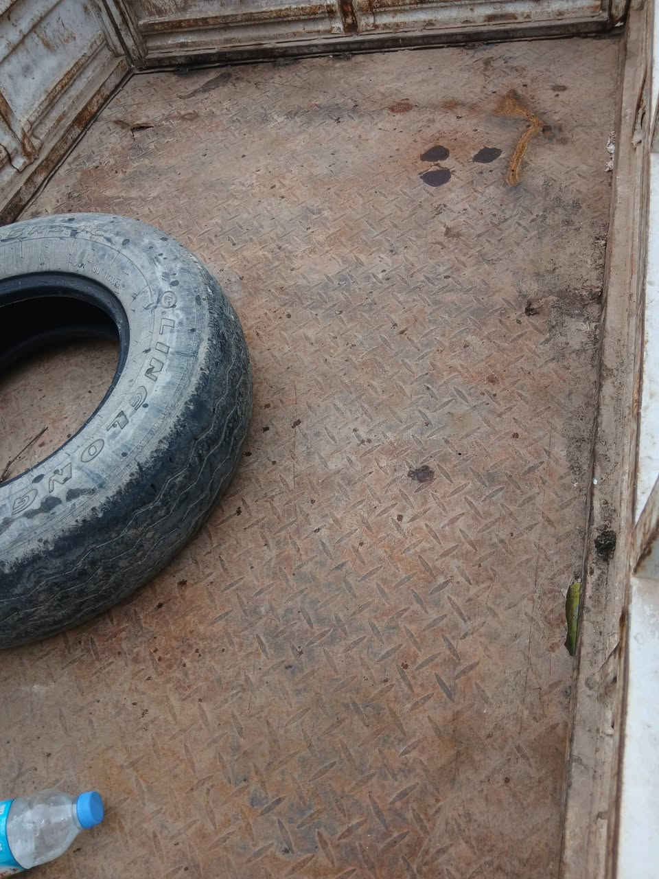 *********** ستوته ام طير للبيع مديل ١٩ سعر ٦٥٠ بيها مجال حك جيه محرك مكفول نشاط فول بلاديه كلها
مكان لمفرك سعر
