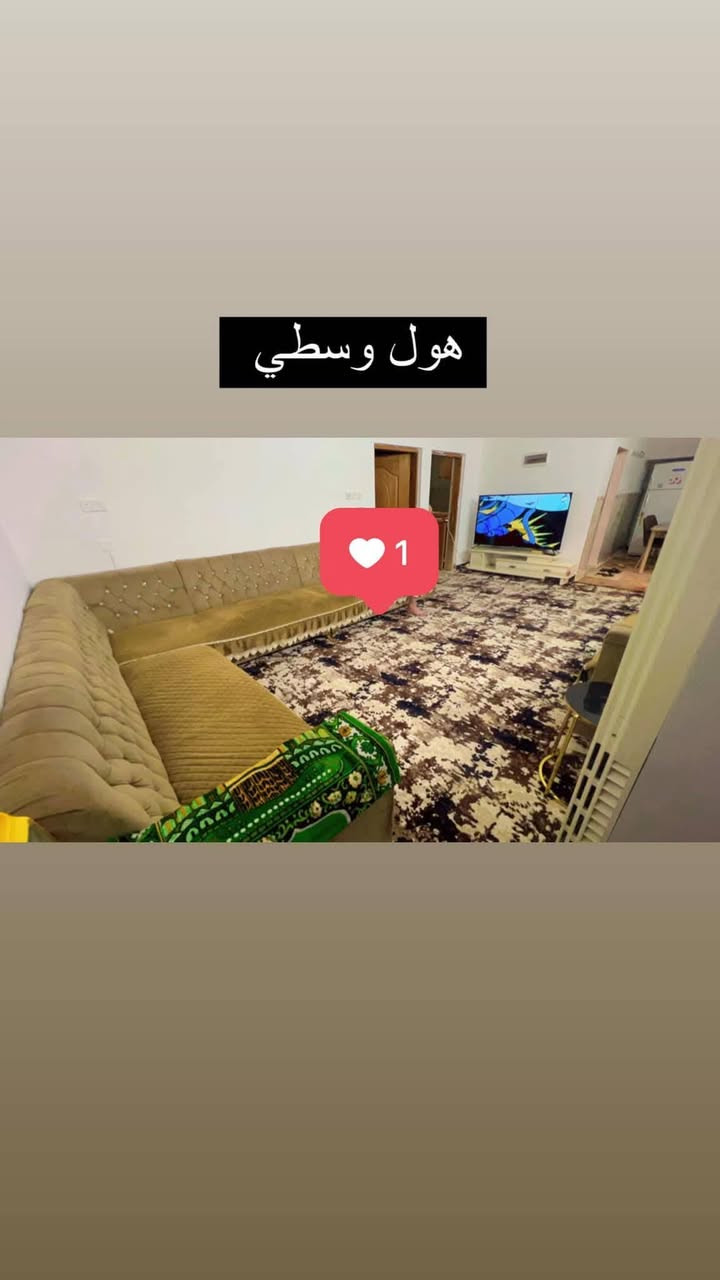 السلام وعليكم بيت للأيجار 200 و 14 متر في حي الشهداء واجهة 10 ونص 4 غرف نوم ثنين طابق ثاني وثنين طابق ارضي مطبخ حار وبارد سطح شتايكر حمامات عدد 2 داخل وخارج كراج يكفي سيارة وللمعلومة البيت مو وادي ارض اصلية السعر اتصل على هذا الرقم ***********
***********
