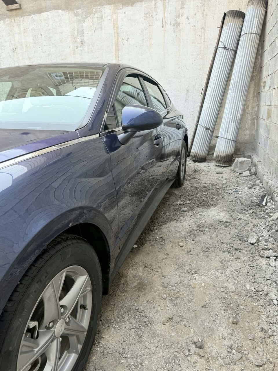 السلام عليكم
سوناتا وارد امريكي موديل ٢٠٢١ حادثها جاملغ وبنيد  لشاصي والغد مكفولات رقم بغداد   مواصفات اربع وضعيات قيادة رادار امامي توقف ذاتي اوتو هولد هند بريك
دكمة شاشة كبيرة كامرة دوارة محرك على وضع الشركة ٢٥٠٠ تنفس طبيعي كير اي تي ٨ نمر تخم تاير جديد مكان السيارة ديالى بعقوبة 
#السعر 165  وبيها مجال للطيبين اتصل ع هـ***********
