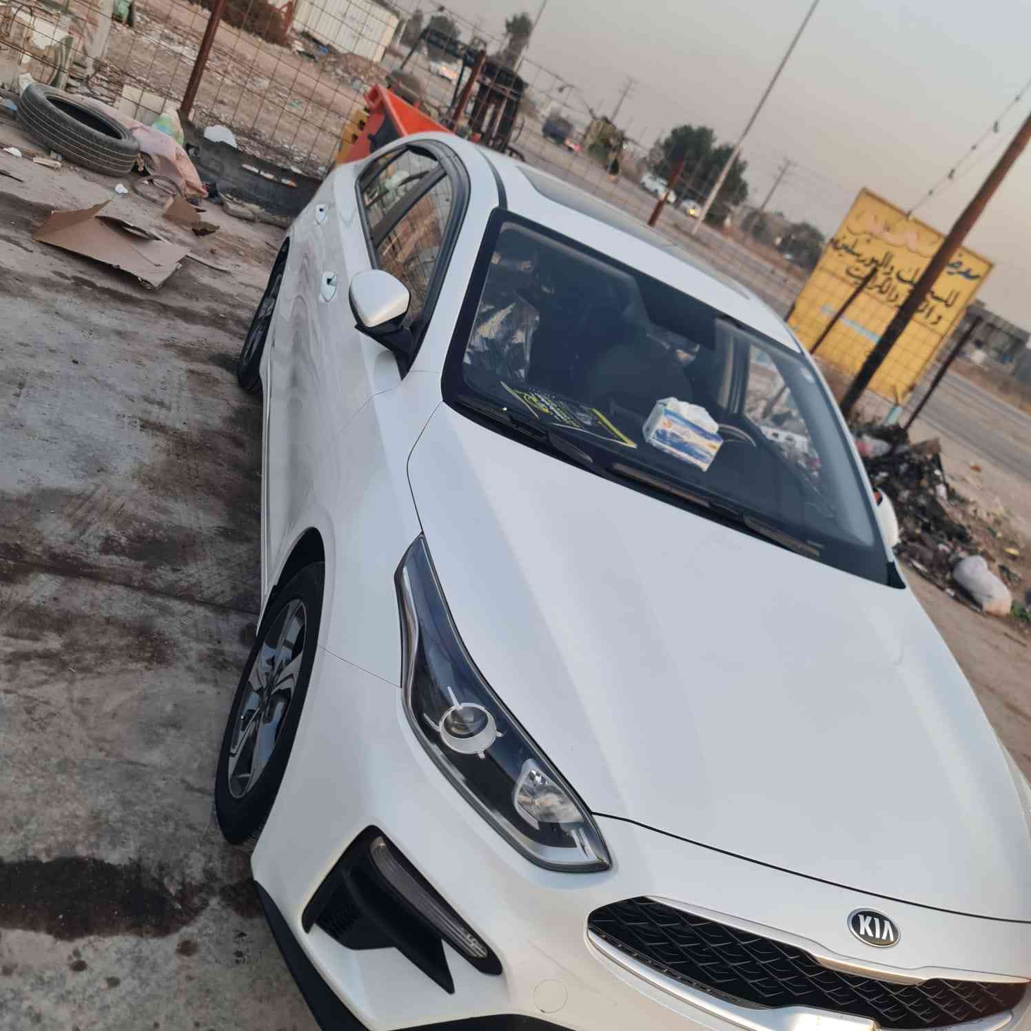 سلام عليكم سيراتو خليجي موديل 2019 مكفول
محرك 1600سياره جديده ماشيه 128 حقيقي
سعر 155 وبيها مجال 
مكاني واسط العزيزيه 
رقم الهاتف ***********
