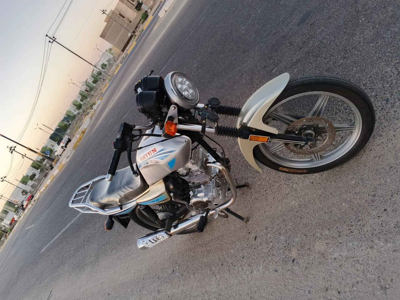 البيع دراجه دايون عضم موديل 20دراجه جديده وحلوه كلك اريدها 550وبيها مجال قليل مكاني كربلا حي العسكري رقمي ***********
