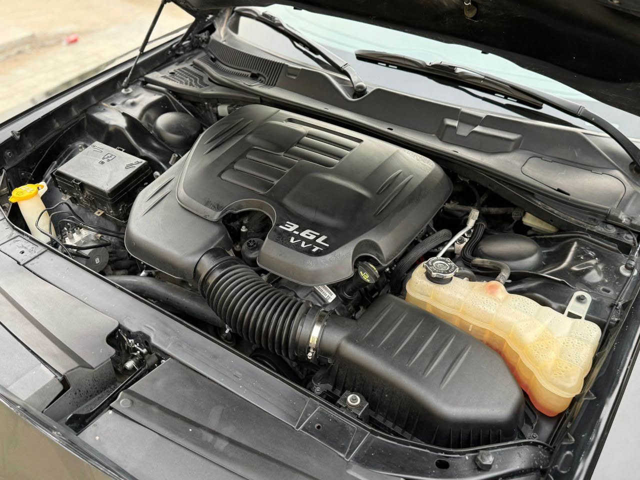 جالنجر 2022 Gt رقم بغداد مميز ماشية 41,000 ع عداد امريكا استخدام قليل صبغ بنيد وجاملغ ايمن بدون راديتربدون شاصي 
محرك 3600
سعرها 19,600$
*********** بغداد, العراق
