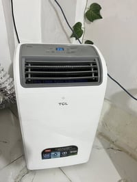 مكيف متنقل جديد استعمال شهر واحد  اخذته 370 اريده 270 ماركه TCL 078054...
