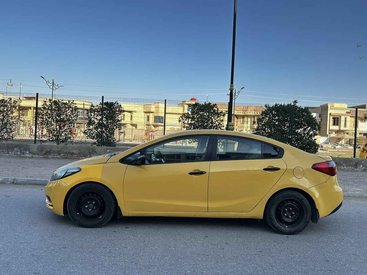 فورتي 2016 أمريكي
مكينه وكير مكفولات ضرر السيارة مرفق بلصور
رقم بغداد بسمي تحويل ثاني يوم سنوية ل29
سونار السيارة مرفق بلمنشور حادثه جنطه وجاملغ 
سعر السيارة 85وبيه مجال مكان السيارة السماوة 
***********
