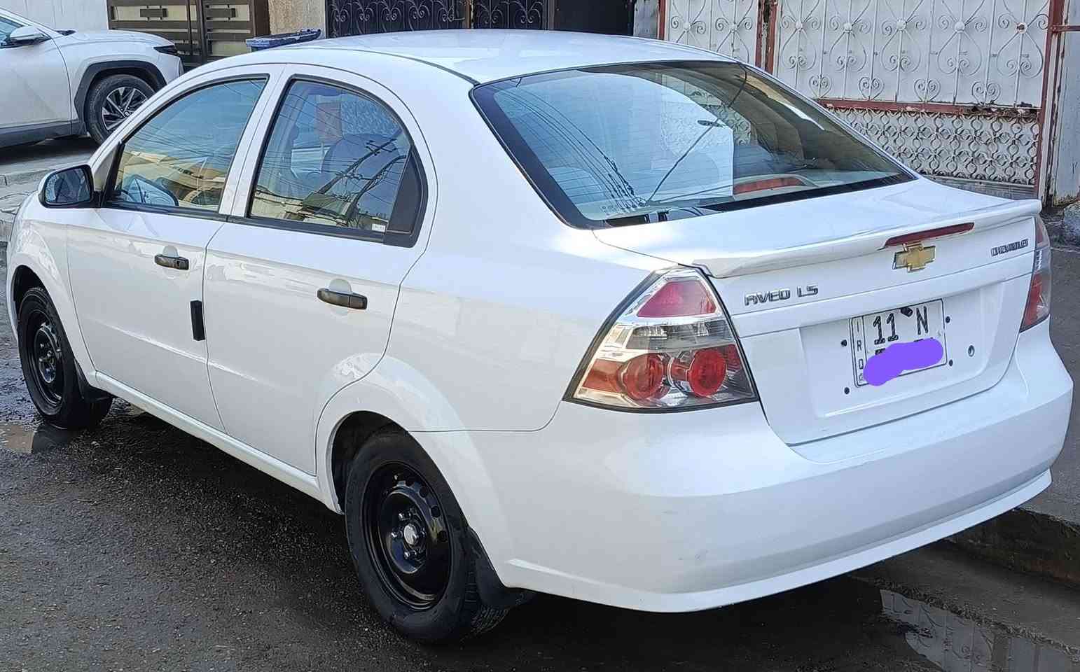 السلام عليكم
للبيع افيو 2011 شركه عامه 
رقم بغداد الدولي باسمي 
كير مكينه صدر تبريد على الشركه ترايك زيرو 
بيه جاملغ امامي مبدل اصلي 
وهذا السونار بل صور 
ماشيه 135
شاشه كامره 
السياره جاهزه مابيه اي نقص 
السعر 78 وبيه مجال كلش قليل 
بغداد حي الجهاد 
***********
