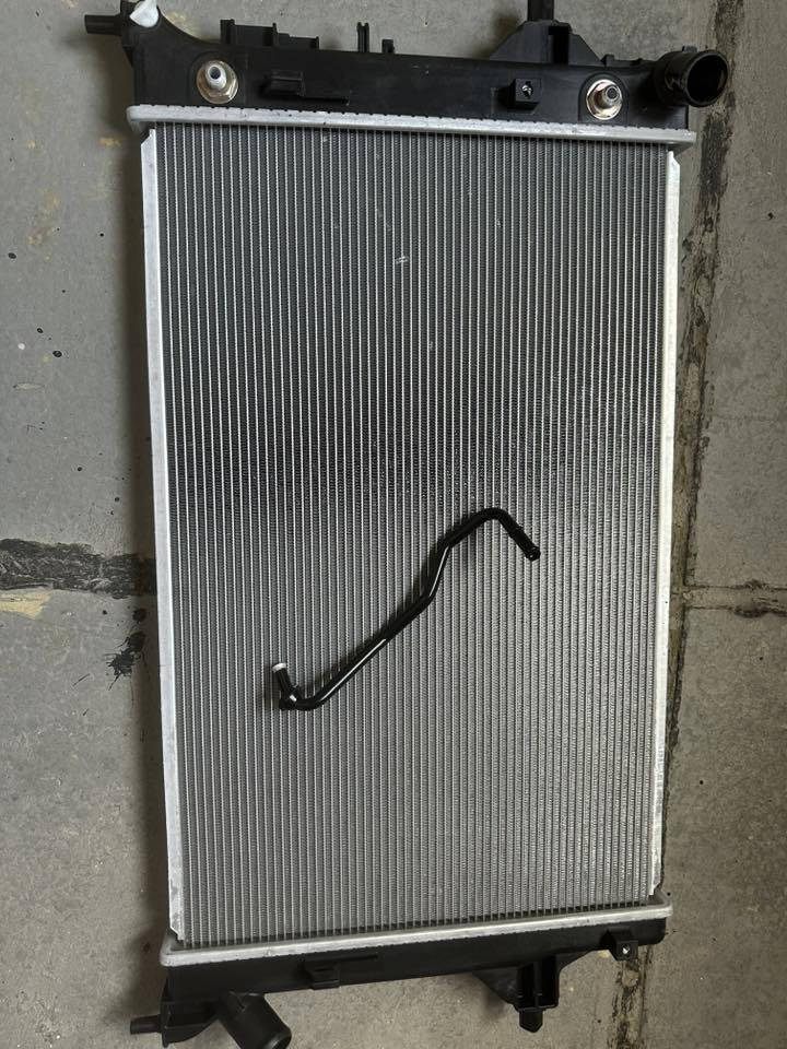 راديتر مي كيا سلتوس موديل24 جديدغير مستعمل سعره50 الف.   ***********
