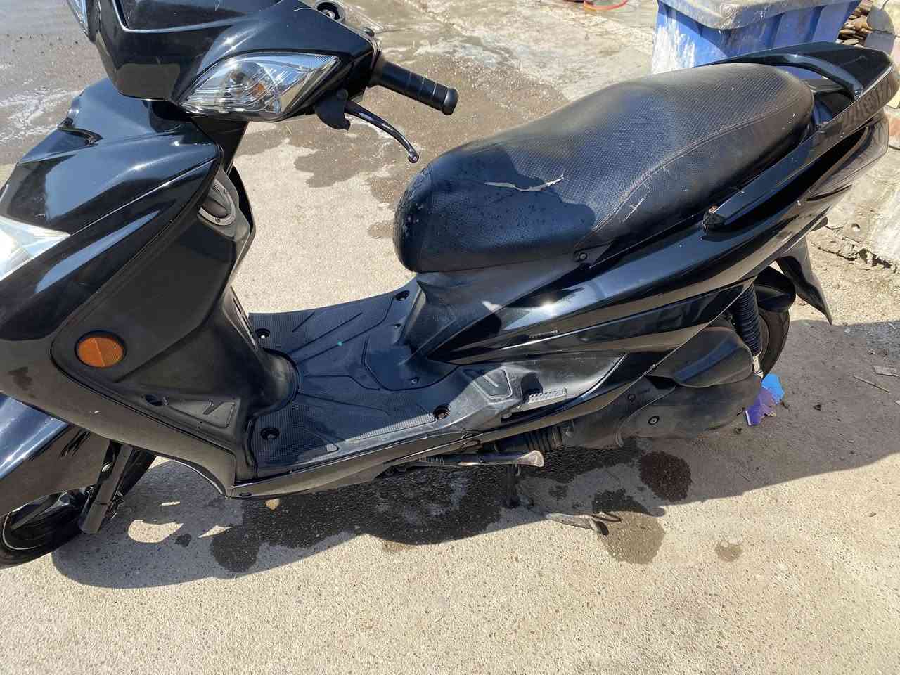 سلام عليكم سكنس ألد البيع كفاله برغي ما مفتوح بيه نكره سلف كهربائيات كله شغاله  تشغيل عن بعد بصمه بيه سعر 850 وبيه مجال  مدينه الصدر ***********  اتصل أو واتساب ؟
