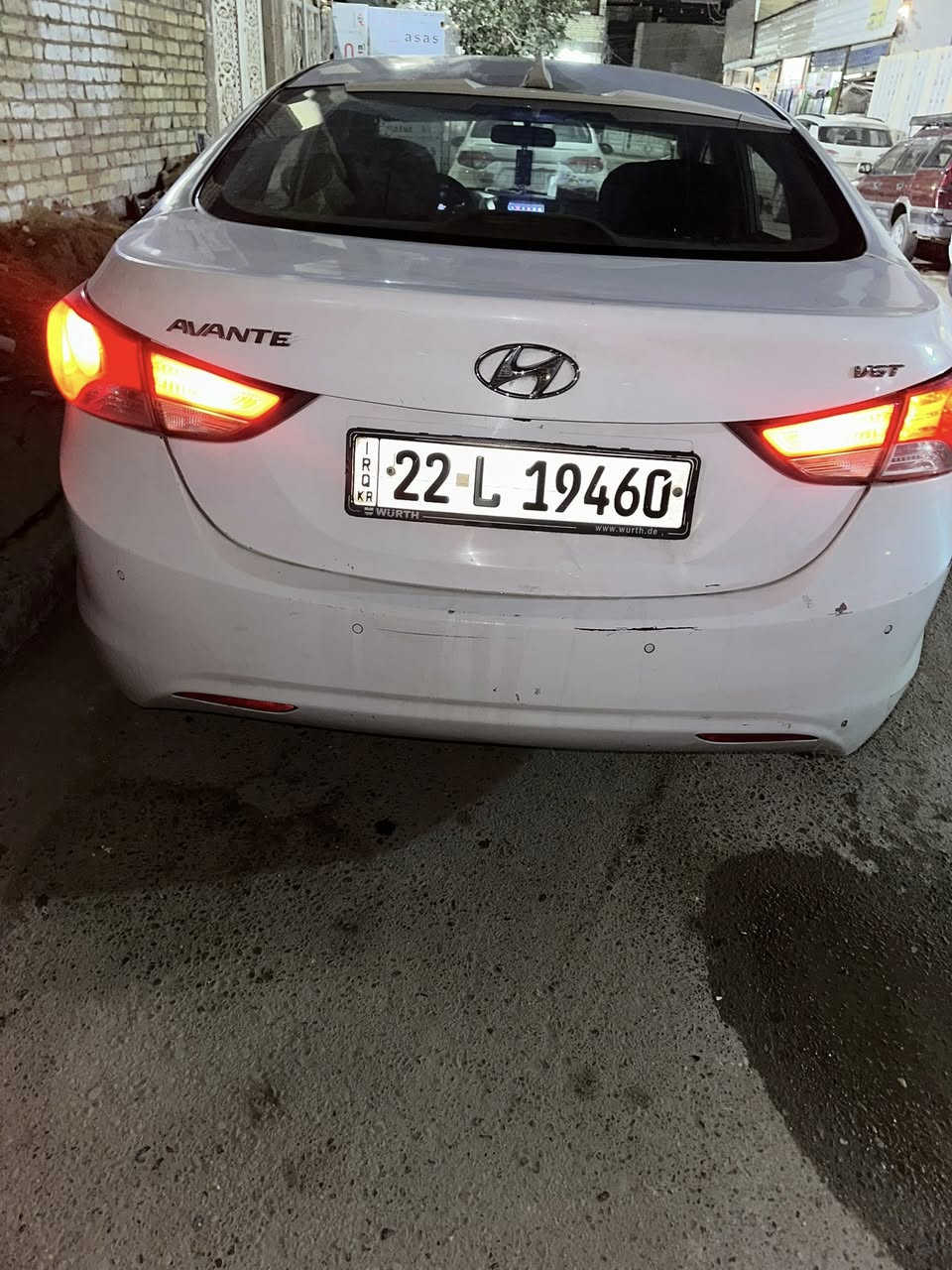 السلام عليكم
النترا مضلع خليجي 2011
السيارة نص فول بصمة + فتحة سقف + اشاير مري + حساسات 
رقم اربيل باسمي سنوية لل ٢٦ 
بيهة منضومة غاز 
كير ومكينة جدد 
السيارة كلشي مناقصهة 
مصبوغة عام بدون كص بدون لحيم 
ابيعلك رقم وتحويل 
مكاني بغداد البلديات 
السعر ٨٢ وبيهة مجال 
للتواصل ***********
