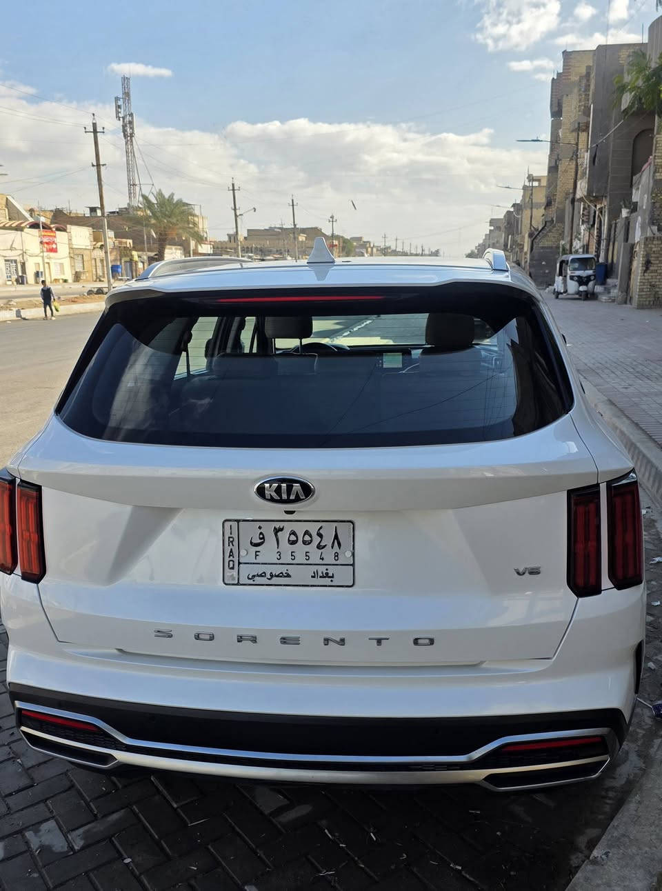 كيا سورينتو  موديل ٢١ خليجي محرك ٦ سلندر
ماشية ٨٣ ونص 
سيارة بانوراما + المواصفات المعروفة 
مكفولة كير ومحرك وصبغ 
بيها طختين بارد ماسويتهن باقيات على وضعهن 
السعر ٢٦٨ 
***********
