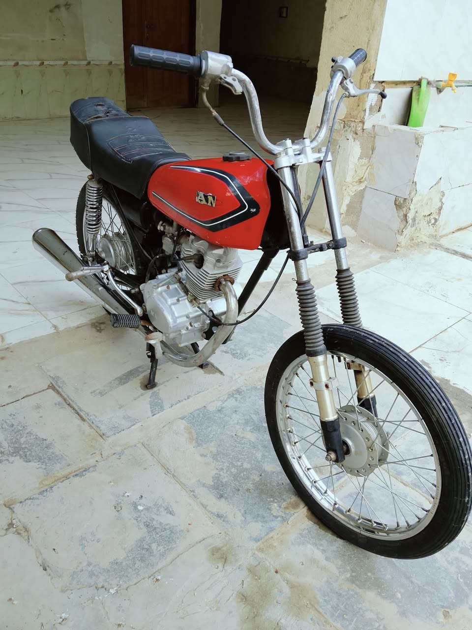 نامه تعمير كلك كلك 

دراجه كل نقص ما بيه 

مفتوحه بستم ولاستيك ولف

 سعر 350 

مكاني سوك شيوخ ناحيه الطار

‏‪0784 275 7723‬‏
