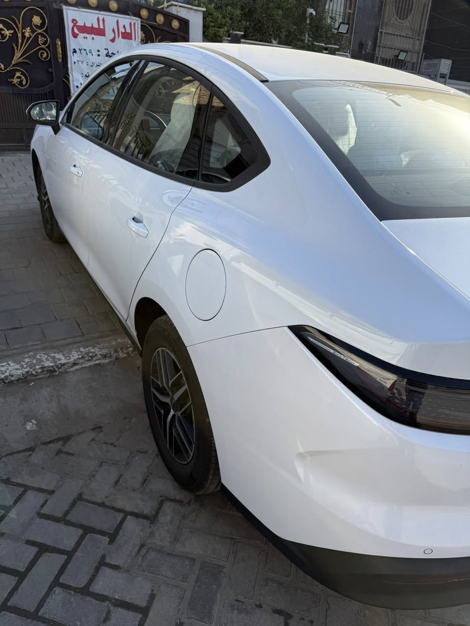 السيارة زيرو مرقم ماشية  مال ترقيم
(✨ويل كروم ويل كروم )BYD cL 5    
 السياره : هايبرد & بانزين & كهرباء 
السيارة مرقمه جاهزة
بسعر   19500,000 دع وبيها مجال 
اليكم التافصيل
المواصفات
ي خليجي
 زيرو
موديل 2025
‹ حساسات خلفيه
م حجم المحرك 1,5L
شاشه اصليه + دواره
‹ كامره خلفيه
هند بريك كهرباء
• اوتو هولد
مفتاح التشغيل بصمه
) تحكمات مقود
‹ مقول جلد حياكه
، دخول ذكي
اشاير بل مري
المقاعد جلد
اناره داخليه LED
لد امامي LED
LED بك لايت
، قطعتين تبريد
كروس سرعة
حجم الاطار 16
• مانع تزحلق

داخل ابيض ✨

تشغيل عن بعد 🖤

📍العنوان بغداد البنوك

 ***********
