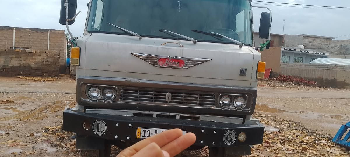 اسلام عليكم سياره هينو البيع مديل 82 محرك بي بخار 
شاصي كير اكسل كله مكفول رقم بغداد الجديد 
تحويل ثاني يوم 
مكلف بل نشر 
السعر 12مليون وبيها مجال 
لمو شراي لايتصل 
العنوان ديالى بلدروز 
الاتصال ‏‪***********‬‏
