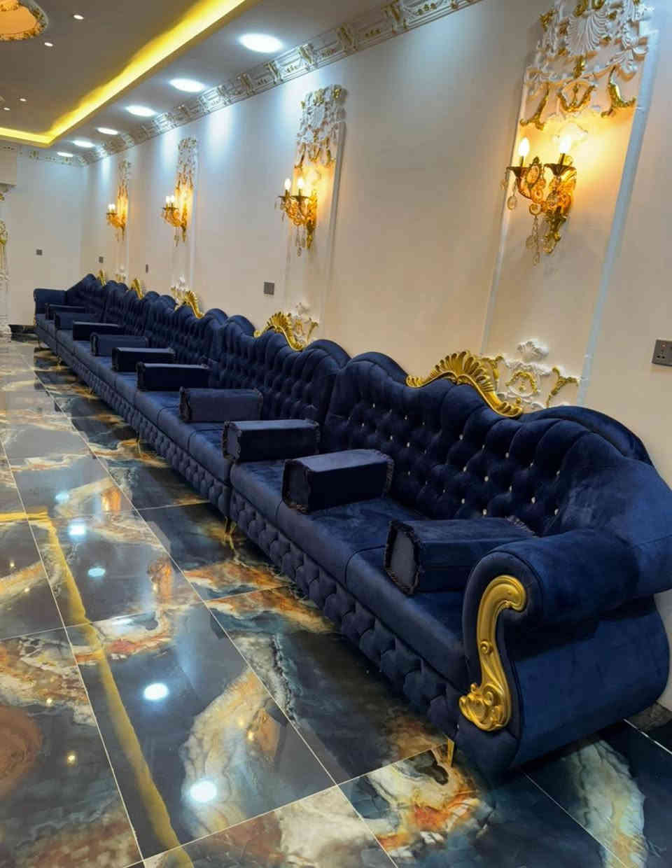 فصال فصال فصال 
حسب الطلب واذا عندك ديوان قديم ناخذه ونفصلك جديد ونخصم حك الديوان القديم من احساب الديوان الجديد
 معمل ومعرض دزاين هاوس العنوان الشرقاط السوق الجديد فصال الموصل حسب الطلب للاستفسار..مصطفى..احمد..***********
