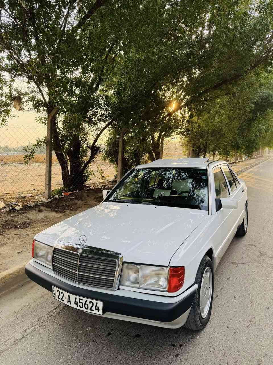 سلام عليكم ورحمة سياره مارسيدس 190 مال طيارين مودل 1990 السياره بلاد عده البنيد مصبوغ قواعد كلها تمام تبريد ثلج حداديه تخم تاير كهربائيات كلها شغاله لايت زنون محرك بيبي شبح ٤ سلندر نوزل مو عنكبوت سياره رقم أربيل جديد سنويه بسمي جديده هزه جديده سعر المطلوب55  ***********
