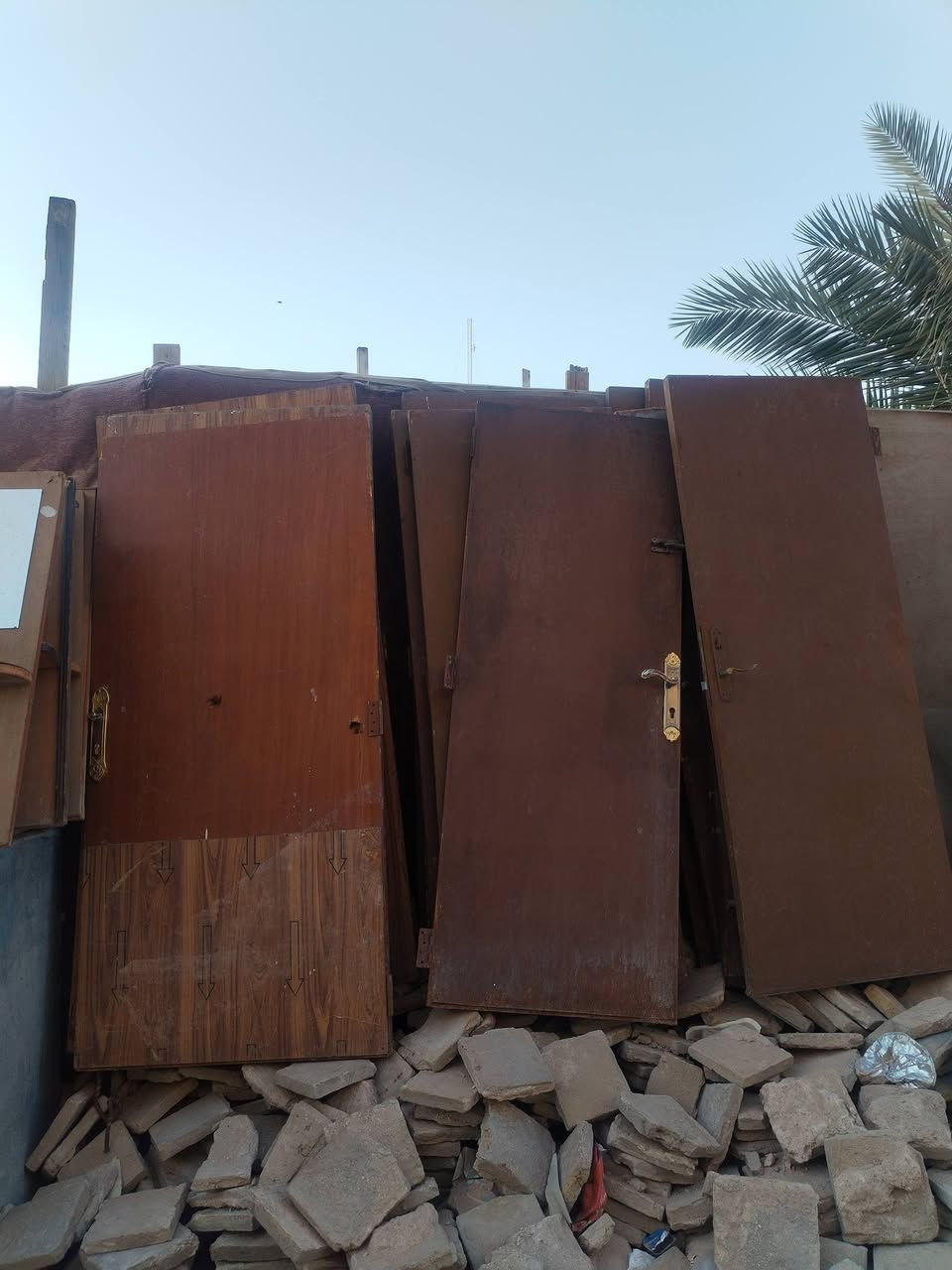 سلام عليكم غراض كلمن وسعره حي نداء ***********
