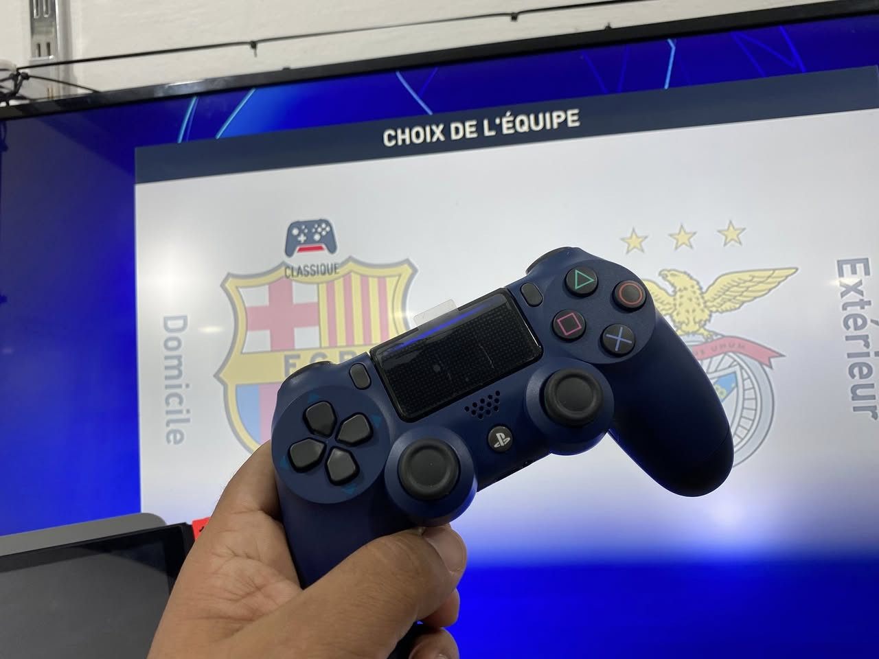 NINTENDO SWITCH MFLACHIA
MAMRA B LES JEUX 
ACCESSOIRES CHARGEUR ADDAPTATEUR TV
SD128GO MANETTE PS4 
PRIX 39000


**إذا كنت صاحب هذا الإعلان وتريد حذفه لأي سبب، رجاءا أرسل رسالة إلى الدعم الفني**