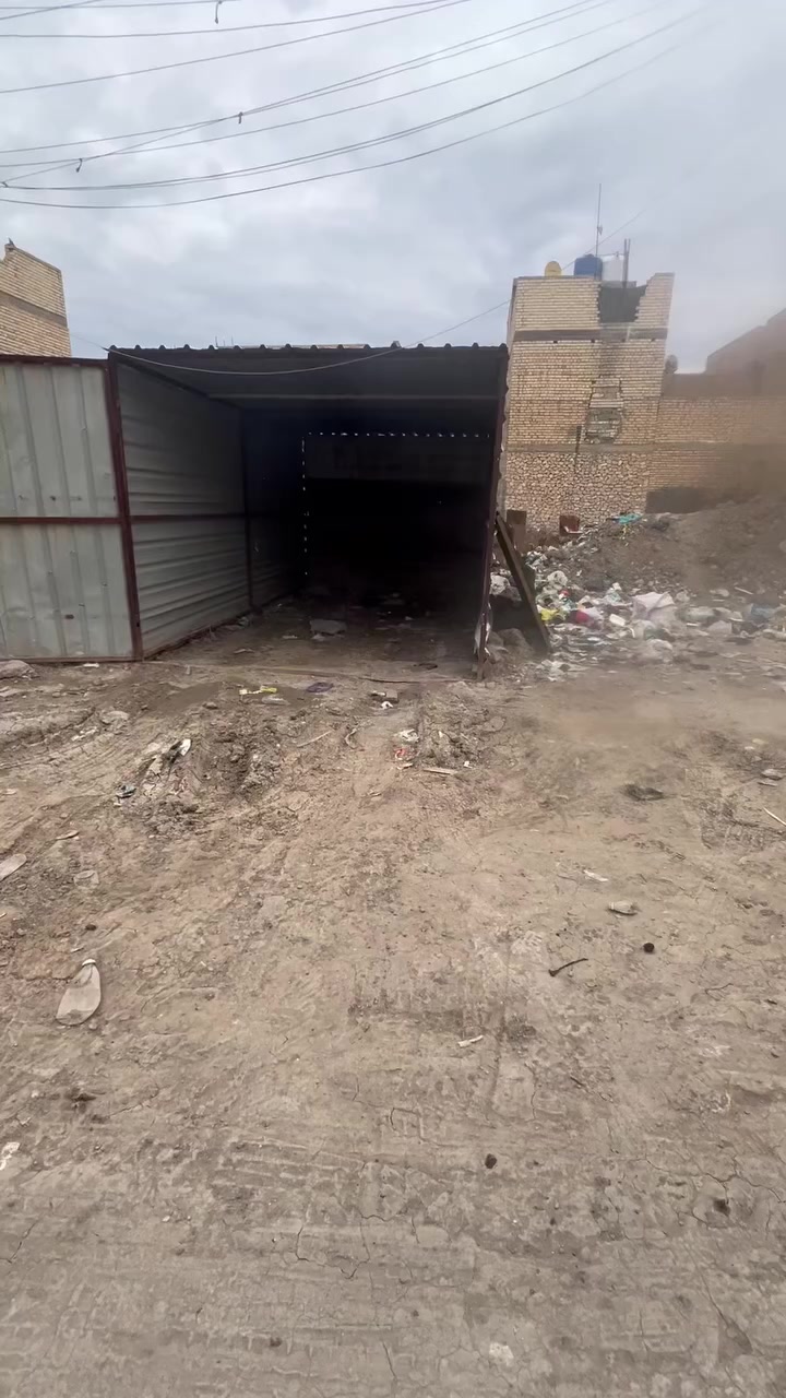 سلام عليكم قطعه 200متر منطقت الاف سعر خاص
***********
