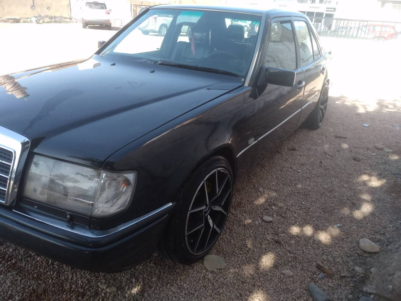 مرسيدس دب ٩١ مصبوق عام جماعيه محرك فيفتي سياره جاهزه رقم انبار مشروع وطني سنويه إلى ٢٧ السعر ٦٥ مجال قليل اعتذر عن المراوس ابيع بيع ماروس العنوان الفلوجة المرسله على الفيس او بالرقم ***********
