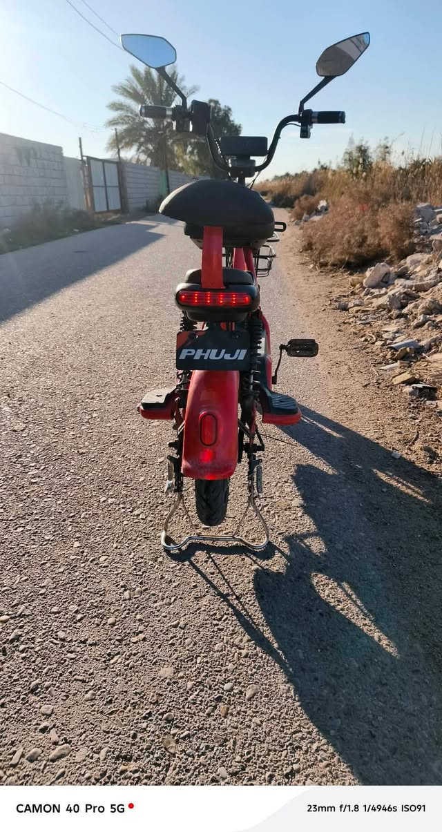 دراجه شحن فوجي حجم 14موديل2025
4بطاريات سستم صوت مرايات زوج مكفولة جديده زيرو السعر كارت وسويج شغال قفل تاير مكفولة 275وبي مجال حك الجيه  بغداد الحسينية مقابيل مرور الحسينية لونها مميز أحمر طماطي*********** تواجد فيس ومازنجر
