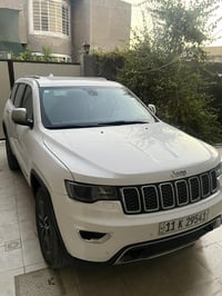 جراند شيروكي • ٢٠١٧ • بانوراما
