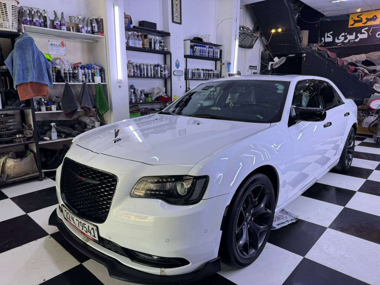 كرايسلر اوباما 300 2021
فول مواصفات 
المرغوب تور ويل
السونار مرفق مع الصور 
داخل جلد كشنات تدفىه 
سستم صوت عالي 
مضخم بالجنطه 
مرقم أربيل 
وارد كندي داخله كلين بدون ظربه بدون غرق 
محرك 6 سلندر 
مكان السياره كربلاء 
رقم صاحب السياره ***********
