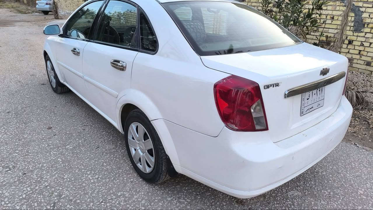 اوبترا 2007 خليجي 
كير ومحرك مكفولات ، تبريد وصدر وكهرباء وتايرات كله مضبوط ، سياره جاهزه ونظيفه مال جناي ، بيه رشات صبغ حزام تقريباً ،  ، السعر 40 وبيهه مجال  
***********
