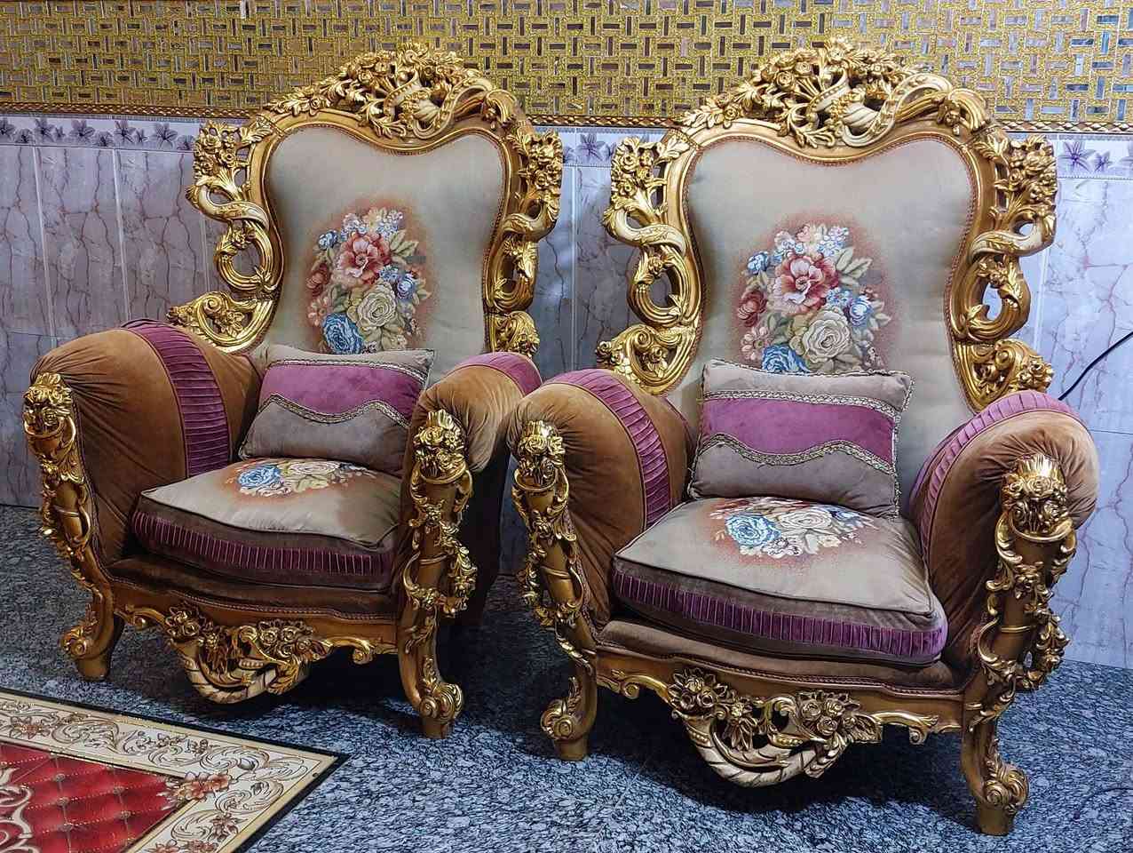 تخم زان مصري دمياطي ١٢ مقعد ضخم جدا مع طبله وسط بغداد الشعب ***********
