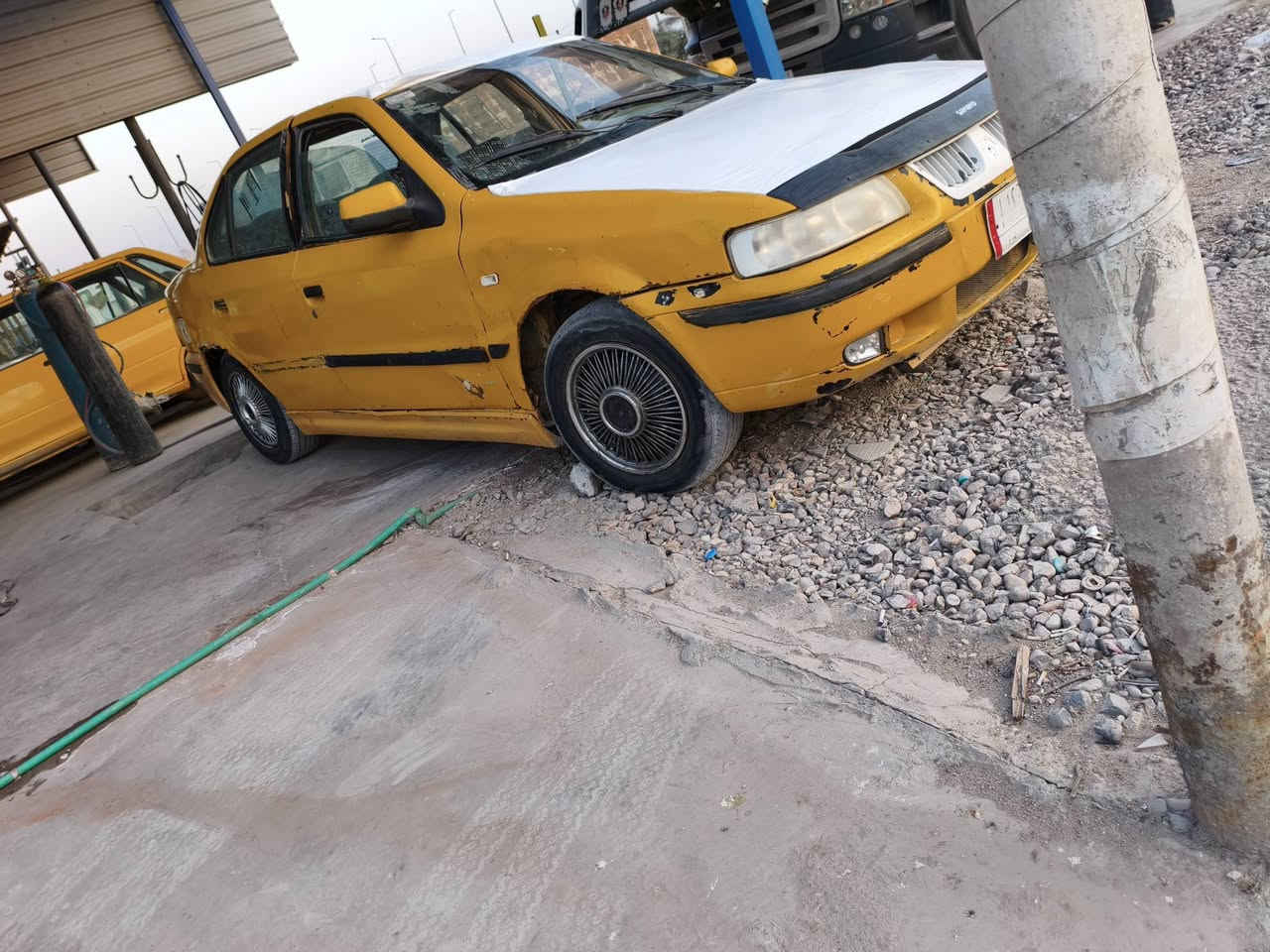 سلام عليكم سمند 2011 كير ومحرك نضيفات حداديه تخم تاير كهربائيات كله شغاله رقم  الاماني ذيقار سنويه ل2026 راعيه بدوانيه جهازه مغلق اتكفل سرقه للبيع سعره 12 وبيه مجال حك الجيه مكاني بابل القاسم رقم موبايل ***********
