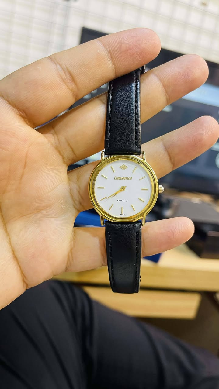 للبيع خلي سعرك بلي يرضي الله اول ساعه الماني فنتج قطر 32 نصب تكويك شغاله مضبوط الثانيه سويسري طلاء ذهب


**إذا كنت صاحب هذا الإعلان وتريد حذفه لأي سبب، رجاءا أرسل رسالة إلى الدعم الفني**