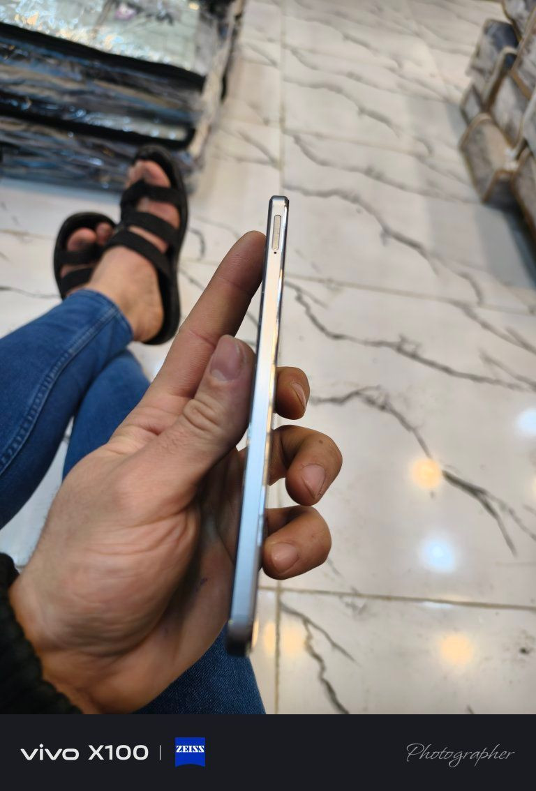 هونر x8 
جهاز حلو وقوي 
ذاكرة 128 رام 6+2 
معالجه سناب دراكون680  ينطيك 60 فريم ببجي 
كامره، 64 ميكا بكسل 
للبيع ب 120 وبي مجال


**إذا كنت صاحب هذا الإعلان وتريد حذفه لأي سبب، رجاءا أرسل رسالة إلى الدعم الفني**