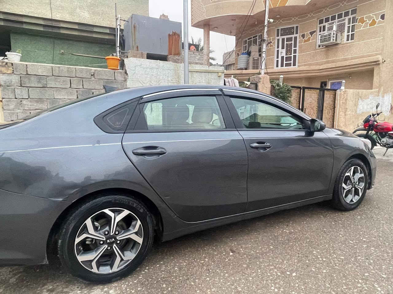 فورتي 2020
السلام عليكم كيا فورتي للبيع وارد امريكي رقم ديالى تحويل ثاني يوم السيارة حلوة  ومناقصهه اي شي تجي تفحص وتشوف بعينك ماشية 96 الف ميل 
رقم الشاصي مرفوق بالصور  السعر 135 وبيهه مجال للطيبين مكان السيارة ديالى بعقوبة الجديدة للاستفسار الاتصال على الرقم 
***********
***********‬
