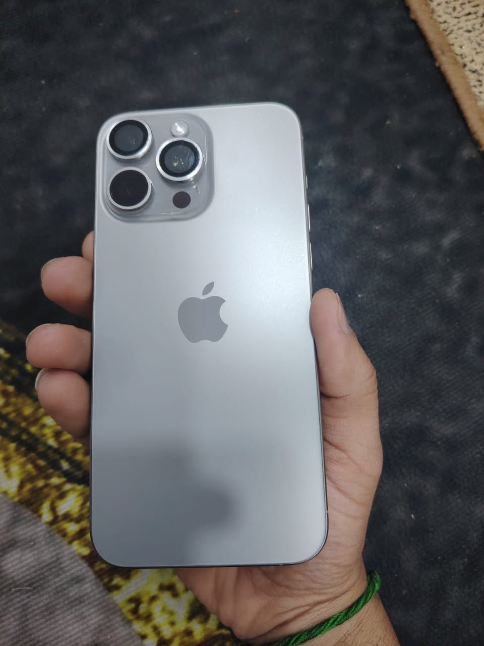 جهاز 15 برو ماكس نضافه 99 بلميه
شرق اوسط  بطاريته 84 
السعر مليون


**إذا كنت صاحب هذا الإعلان وتريد حذفه لأي سبب، رجاءا أرسل رسالة إلى الدعم الفني**